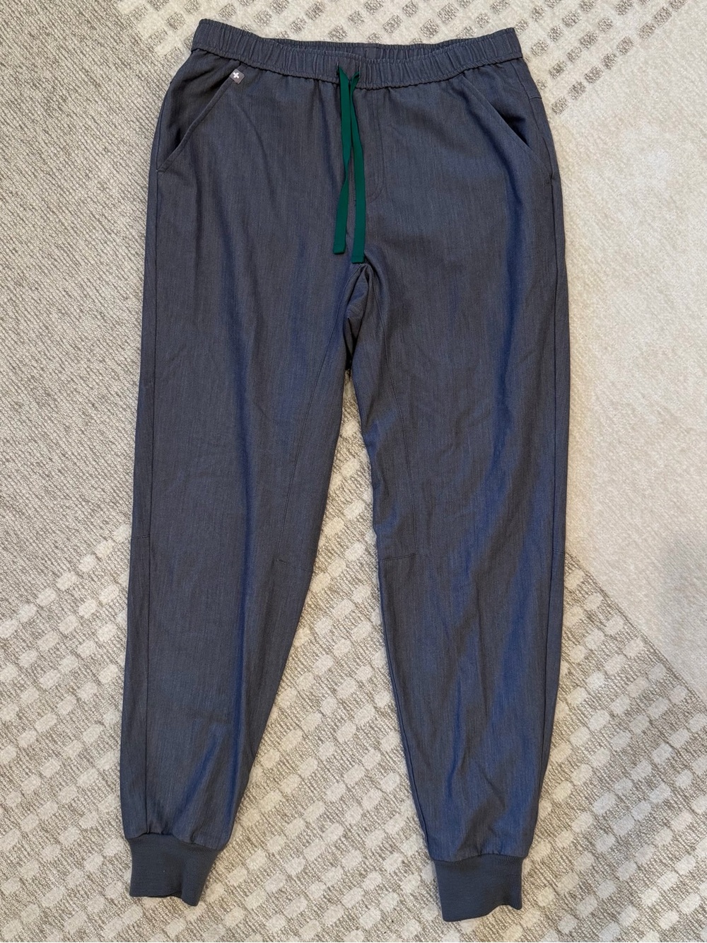 FIGS Men’s Tansen Jogger Scrub Pants, Medium